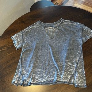 We The Free/Free People V Neck Tee. Size Large.